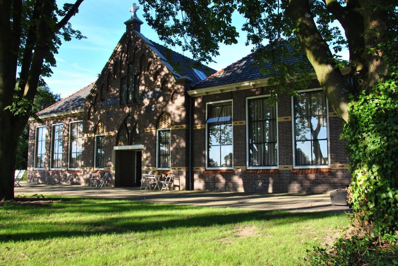 Bed & Breakfast De Oale SchoolLattrop エクステリア 写真
